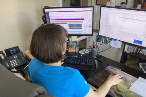 cut-throat-marketing-ceo-working-diligently-website